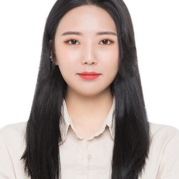 김아영 증명사진